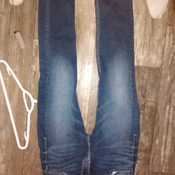 Jeans - Picture 1 of 2
